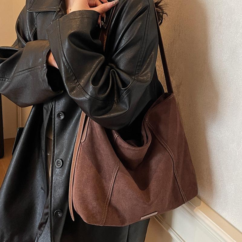 Retro Large-capacity Tote Bag Women's 2025 New Winter Casual Simple and Versatile Shoulder Bag Commuter Messenger Bag Tide