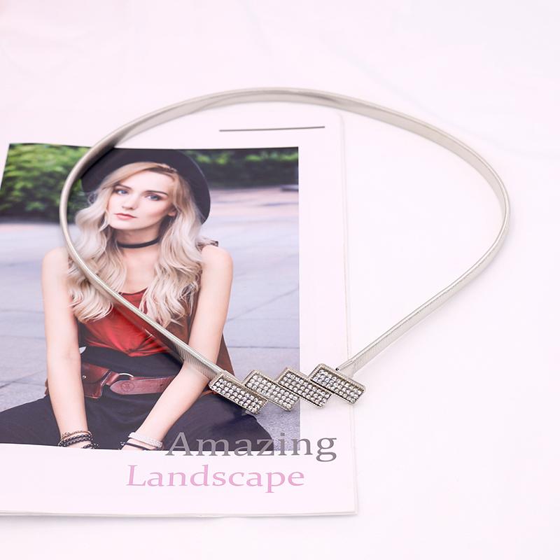 Luksus Imiter Rhinestone kjede Wasit Belte for Kjole Stretch Skinny Metall Sølv Gull Dame Belte Elastisk Tynt Dame Belte