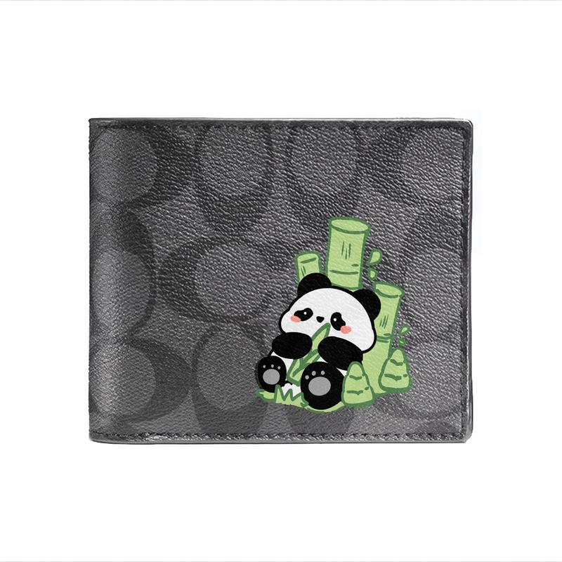 

COACH wallet [Customized bag] 3 IN 1 Bafang Lai Cai shows off embossed printed short folding belt with detachable card holder Panda eating bamboo чёрный