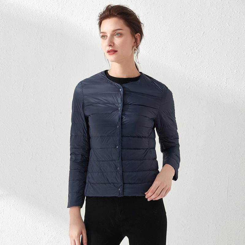 

Женский легкий пуховик 2025 года с коротким круглым вырезом - Наполнитель из белого утиного пуха и корейский стиль L