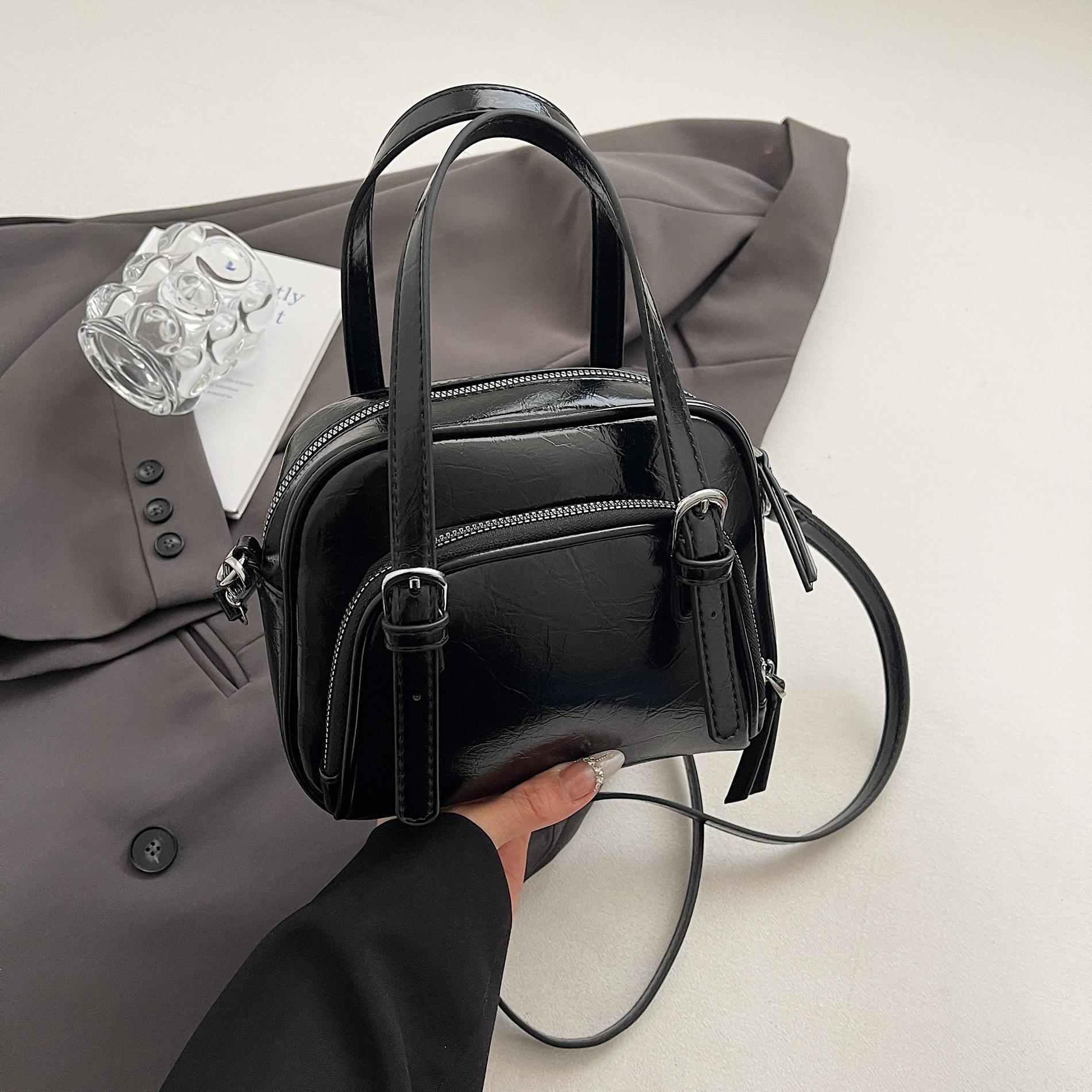 

Simple light luxury portable shell bag women s spring high-end sense versatile casual shoulder bag messenger bag