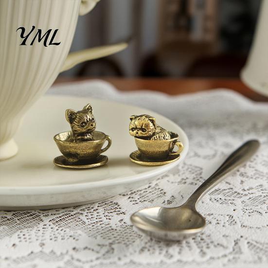 Handcrafted Metal Cat Figurines Miniature Teacup Statue, Cute Brass Dog Figurine, Handmade Alloy Animal Decor Collectable for DIY Craft, Tabletop