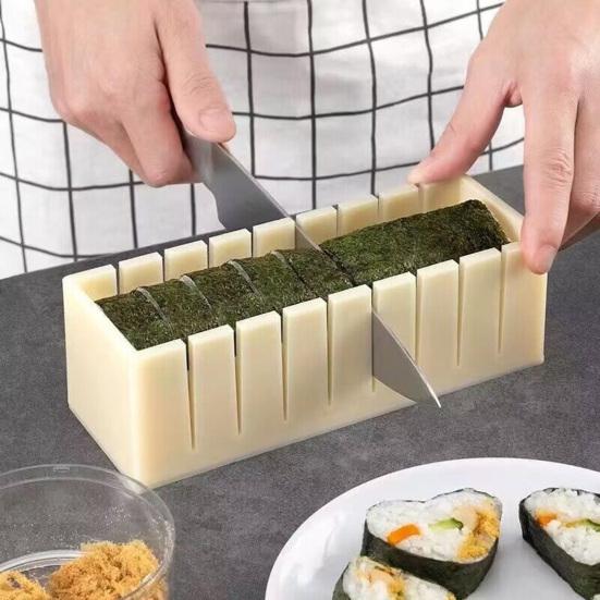 

Sushi Mold Set Round Heart Shape Bento Rice Ball Nori Press Mold DIY Onigiri Mold Homemade Sushi Maker Kit Love Heart
