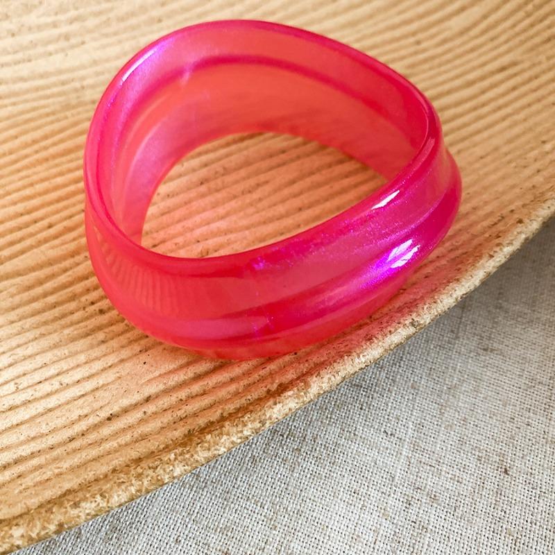 Irregular Resin Bracelet, Simple, Small and Fresh, Versatile Personality, Commuter Bracelet, Niche, High-end Sense, Gentle Jewelry Women