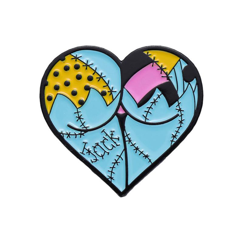 Adorable Heart Shaped Spider Monster Brooch Perfect For Festive Halloween Celebrations