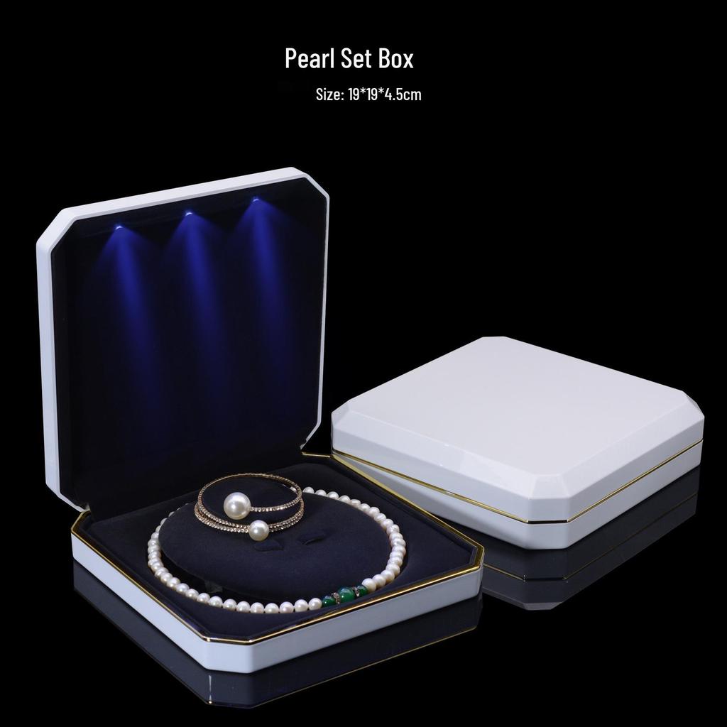 Gold LED Jewelry Set: Necklace & Pearl Three-Piece in Champagne Box