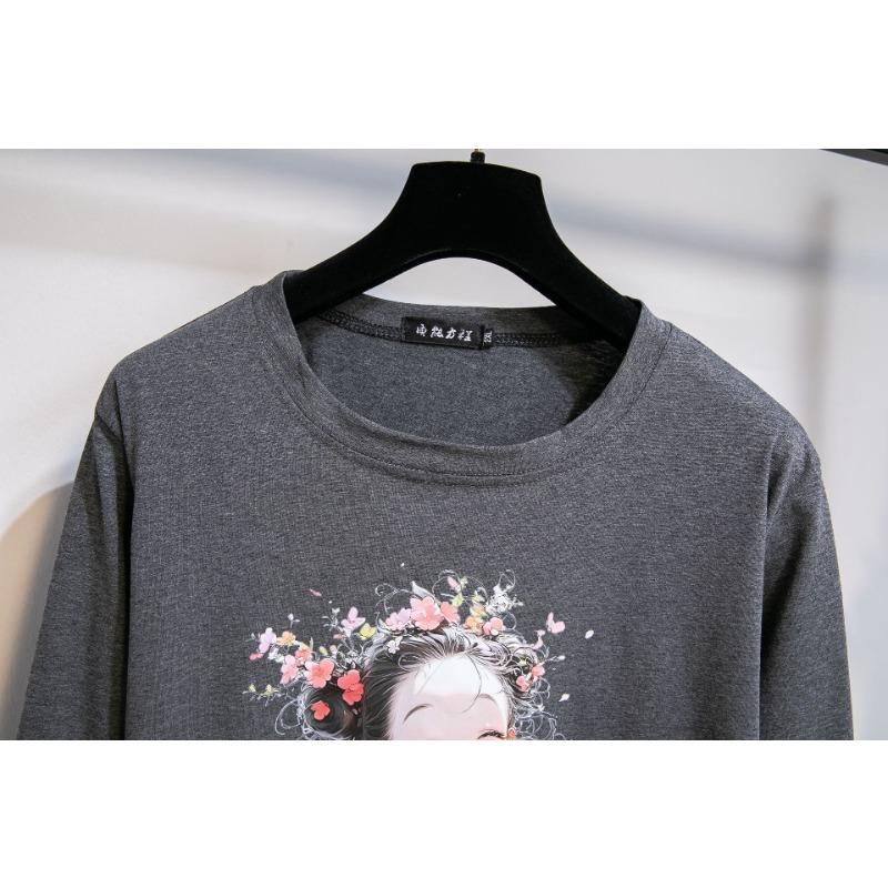 Plus Size Long-sleeved Pullover Women's Plus Size Autumn Loose Tops Medium-length Age Reduction Bottoming Shirt