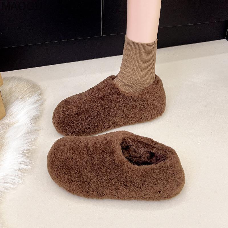 Fashion Beige Platform Plush Flats Women's 2025 Autumn Winter Soft Sole Outdoor Slip On Cotton Shoes Comfortable Casual Shoes