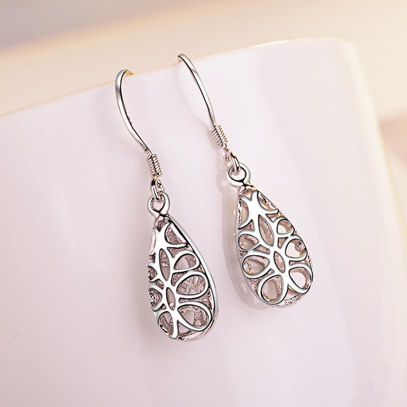 Korean Simple Hollow Sweet Earrings for Women