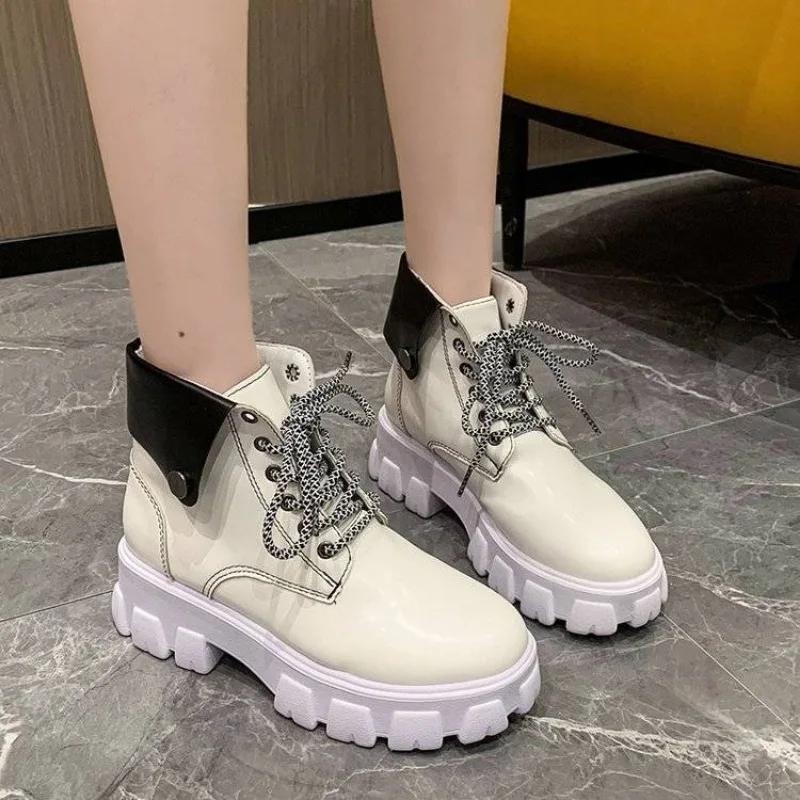 Fashion Large Size Warm Chunky Booties New In Platform Female Short Shoes Trend 2024 On Offer Promotion High Quality Women's Ankle Boots