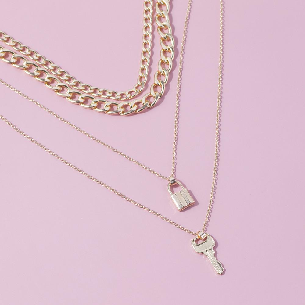 Stunning Multi-layer Alloy Key Pendant Necklace For Women Elegant Fashion Jewelry
