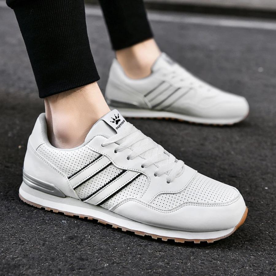 2025 new Leather non-slip men's running shoes Fashion lightweight breathable casual sneakers work gym men's shoes leather shoes