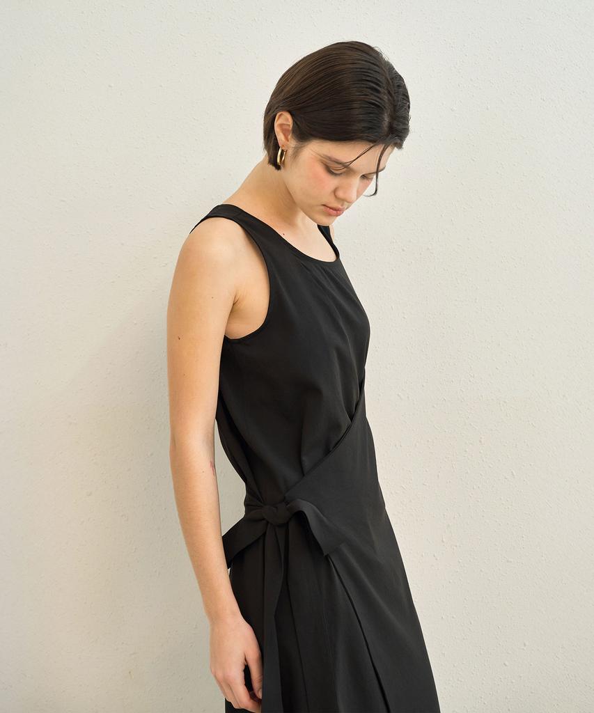 Meibeoyu Pueblo Sleeveless Ops _ Black