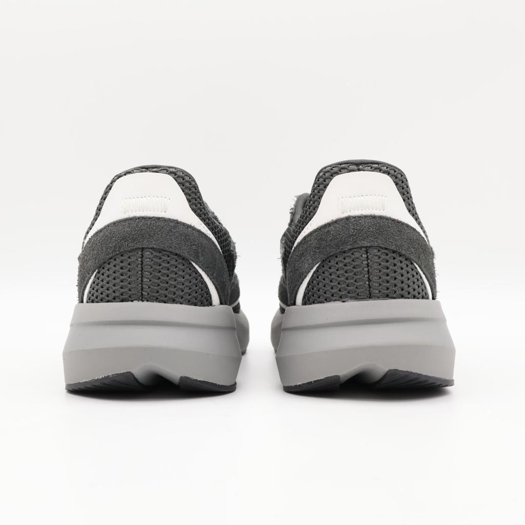 JQ9972 adidas Lightblaze Gri Cărbune Două Alb Cristal (a bărbaților)