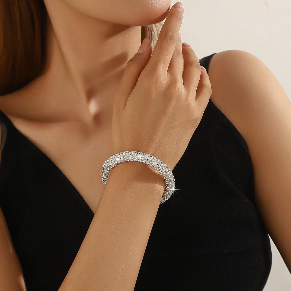 Exquisite Open Bracelet Size Adjustable Open Bangle New Full Rhinestone Bracelet  Women Fashion