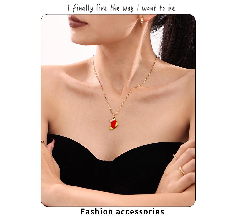 Mi Duoduo Christmas Gift: Cute Red Socks Pendant Necklace with Zircon, Gold-Plated Stainless Steel