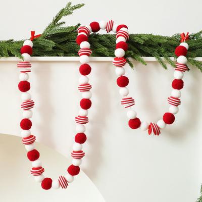 Christmas Felt Ball Garland Plush Wool Felt Ball Bead Garland Red White Pompom Bunting Banner for Xmas Tree Holiday Party Decor