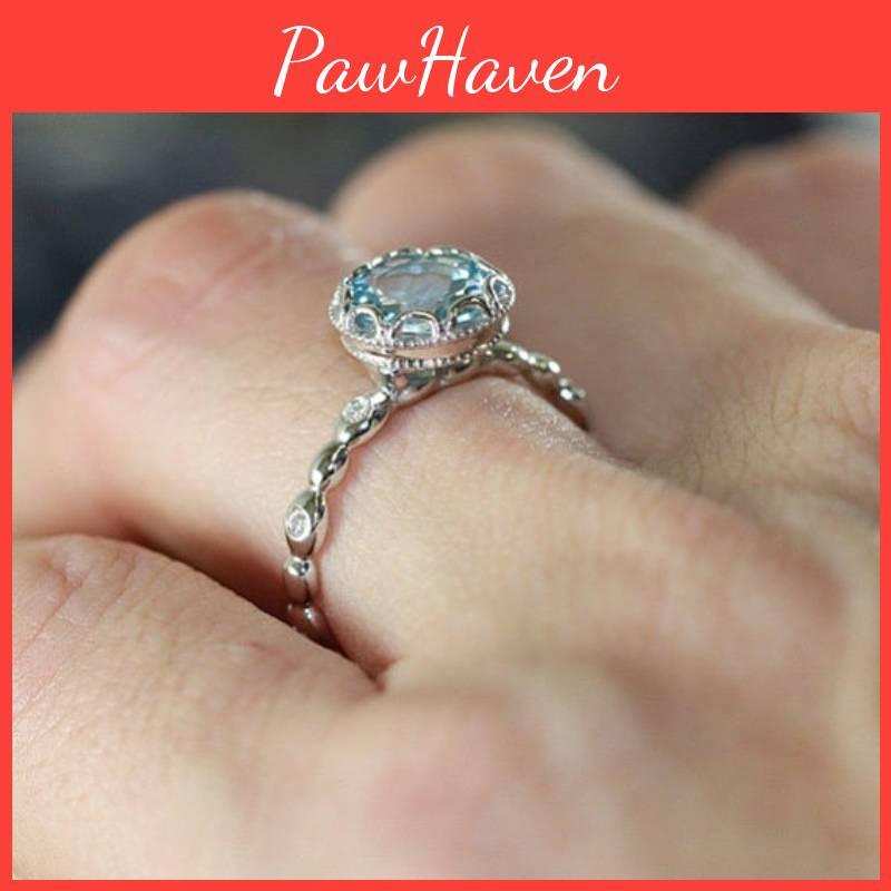 Stunning Creative Topaz Ring With Dazzling Diamond Inlay In Luxurious Platinum For Stylish Women