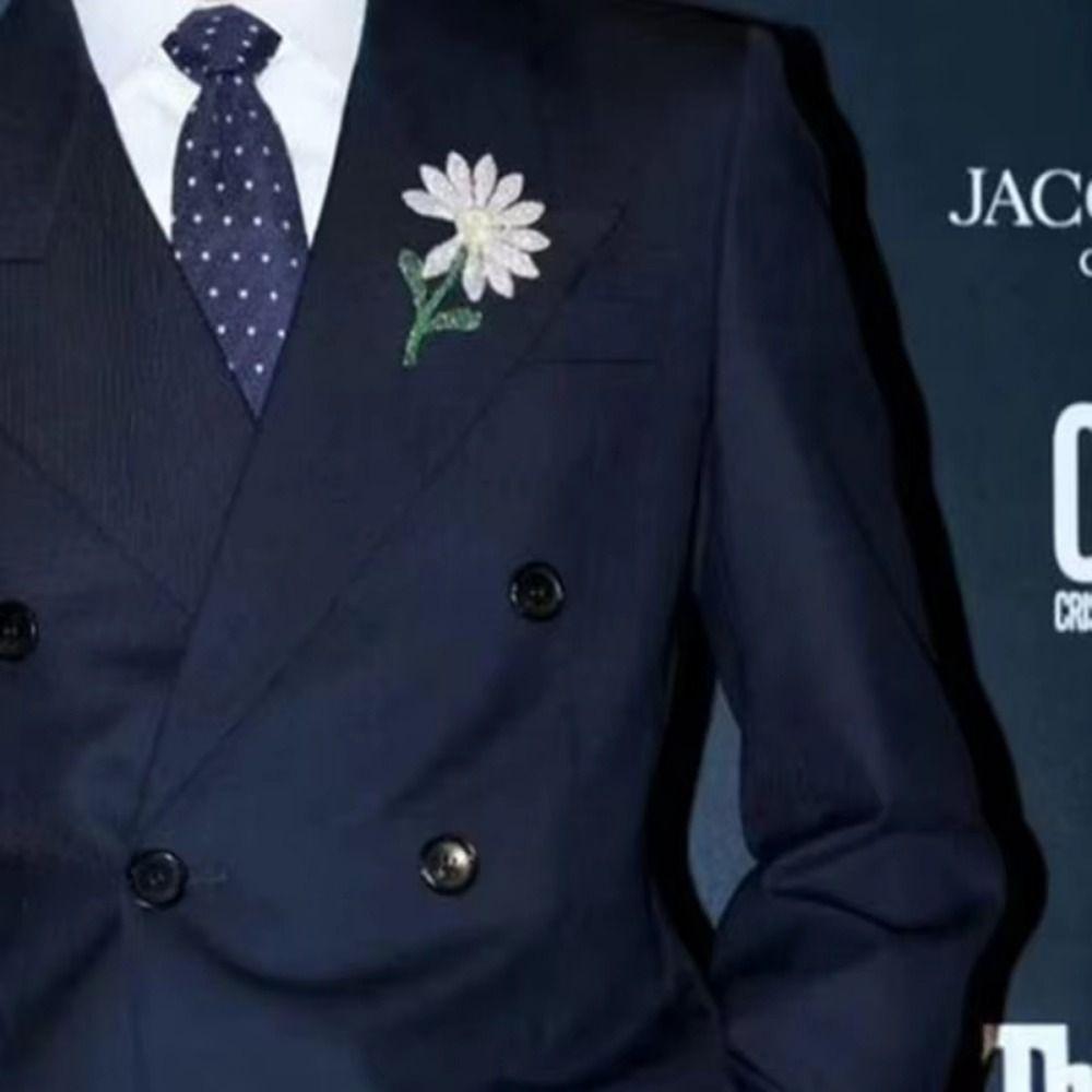 

Daisy Suit Collar Pin Breast Flower Pearl Brooch Fashion Daisy Brooch Decoration срібний