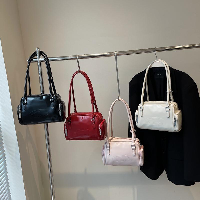 Niche underarm bag women's new spring and summer trendy fashion portable commuter bag large-capacity shoulder bag