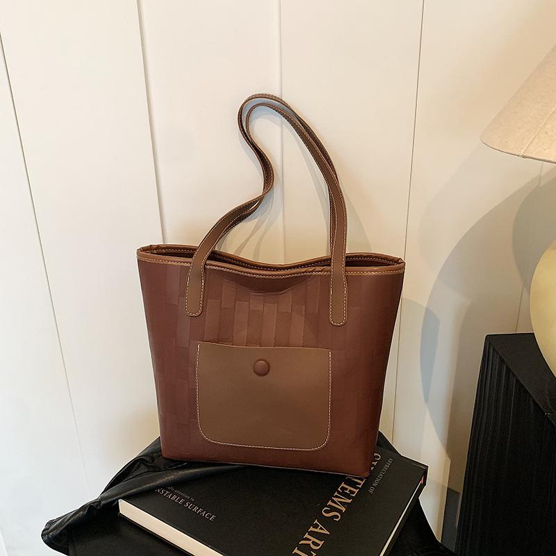 Retro texture work new fashion casual large capacity student shoulder underarm tote bag women