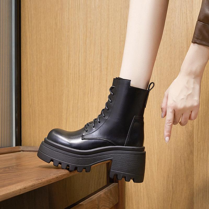 2025 new platform Martin boots women's British lace-up round head thick heel height increase thin Internet celebrity short locomotive boots