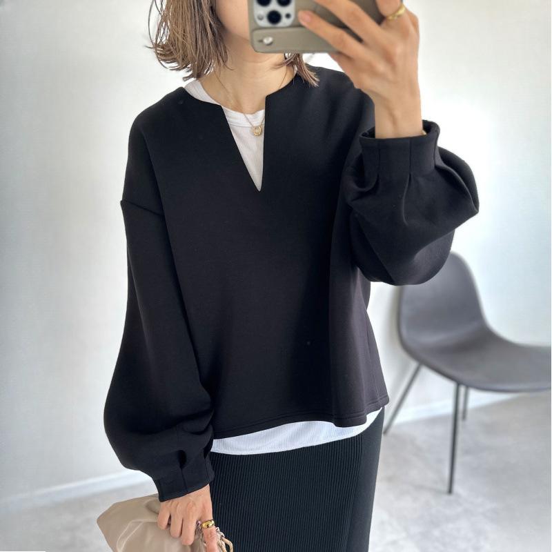 Autumn and Winter Japanese Pullover Solid Color Loose V-neck Lantern Long-sleeved Sweater Jacket Women
