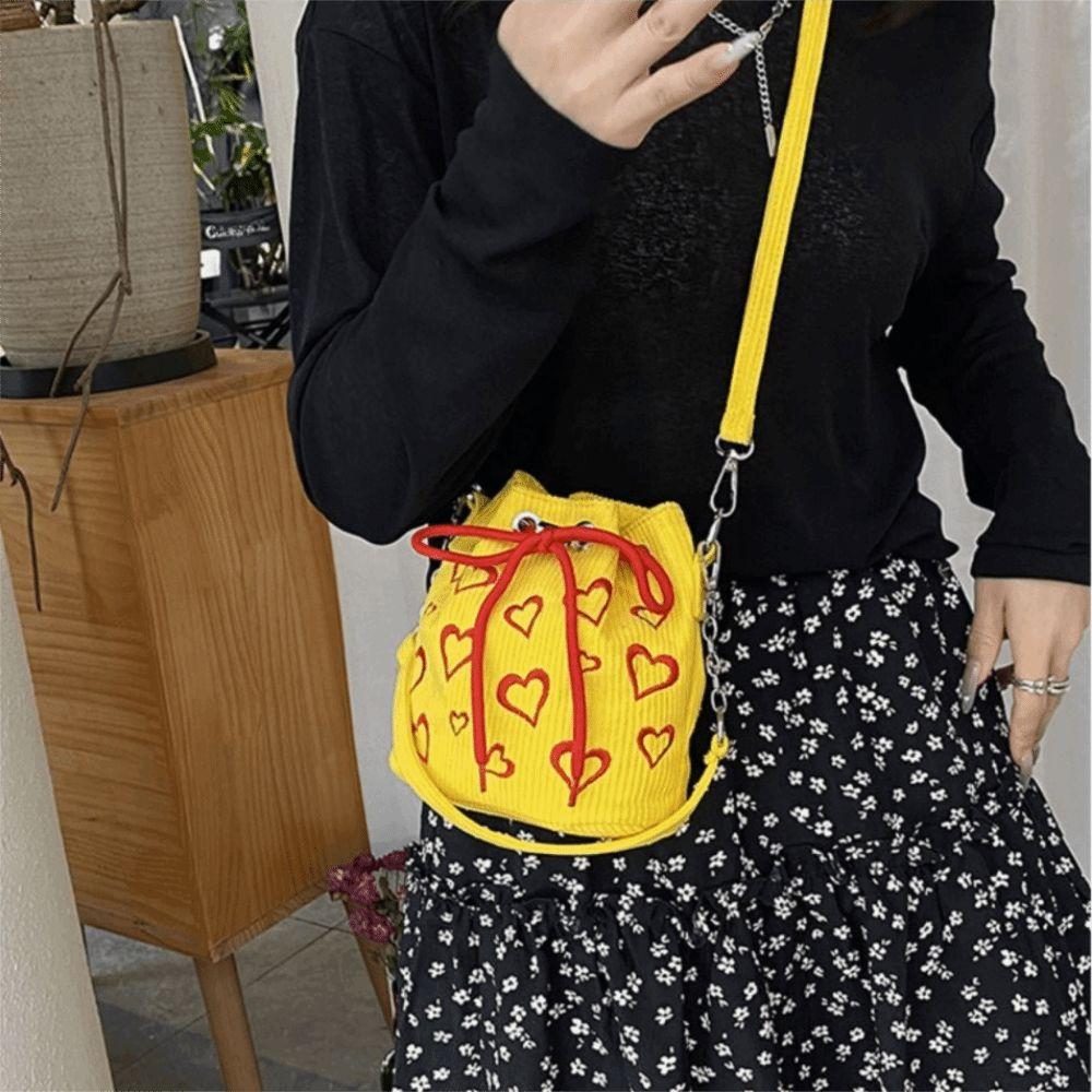 Large Capacity Drawstring Crossbody Bag Pleated Design Hearts Embroidery Handbag Female Fashion
