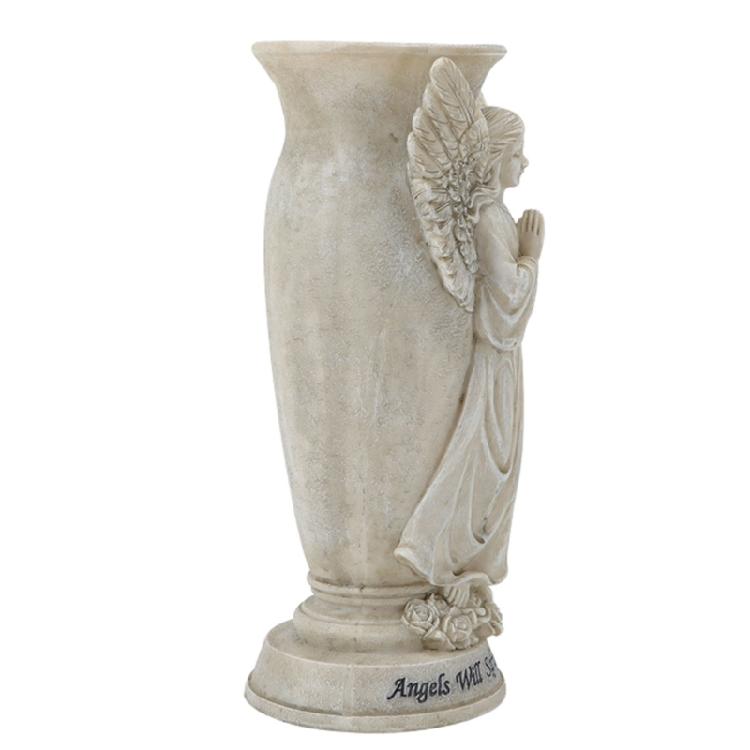 Gedenkvase für den Außenbereich Betende Engelsstatue Dekoration Wetterbeständige Harzornamente für Friedhofsgarten Grabstätte
