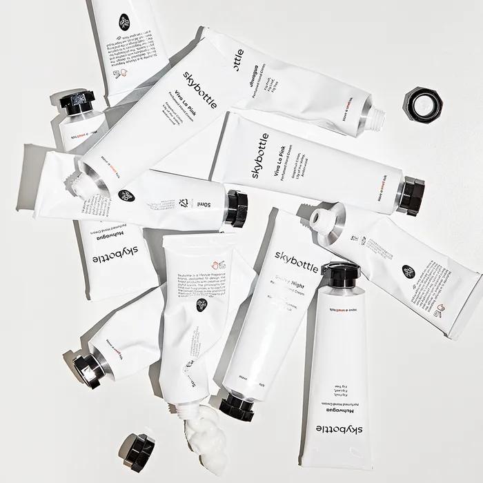 

Парфюмированный крем для рук 50мл (Выберите 1 из 6 типов) Spring fever