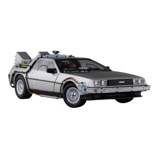 Aoshima Bunka Kyozai Movie Mecha No. BT-01 Back To the Future Part I Time Machine 1/24 Scale Plastic Model