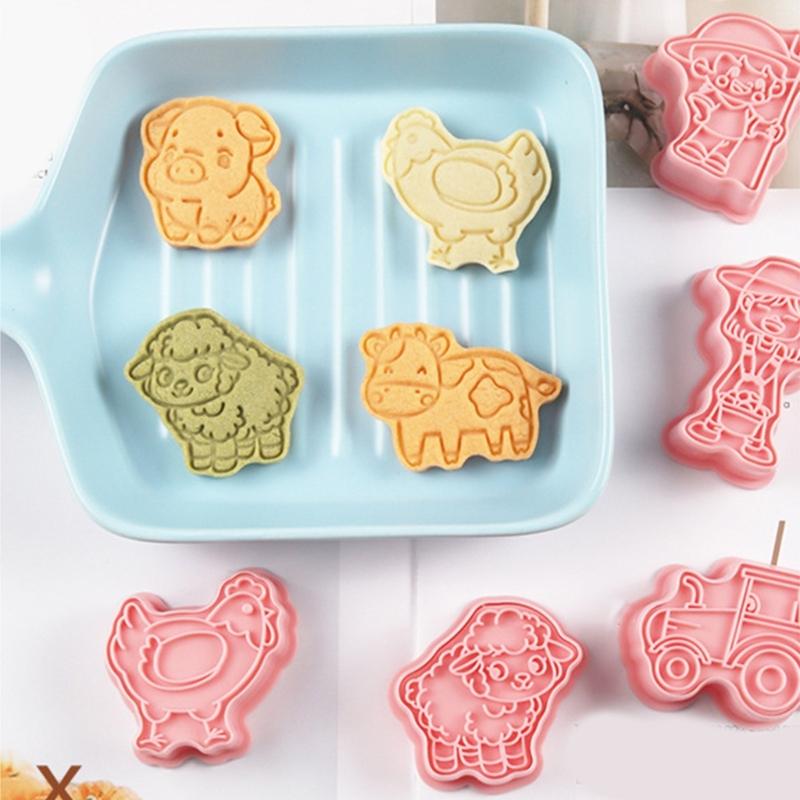 8Pcs Dough Molds Small Cookie Molds Biscuit Cutter Farm Animal Shape Pastries Molds PP Texture Suitable for Celebration