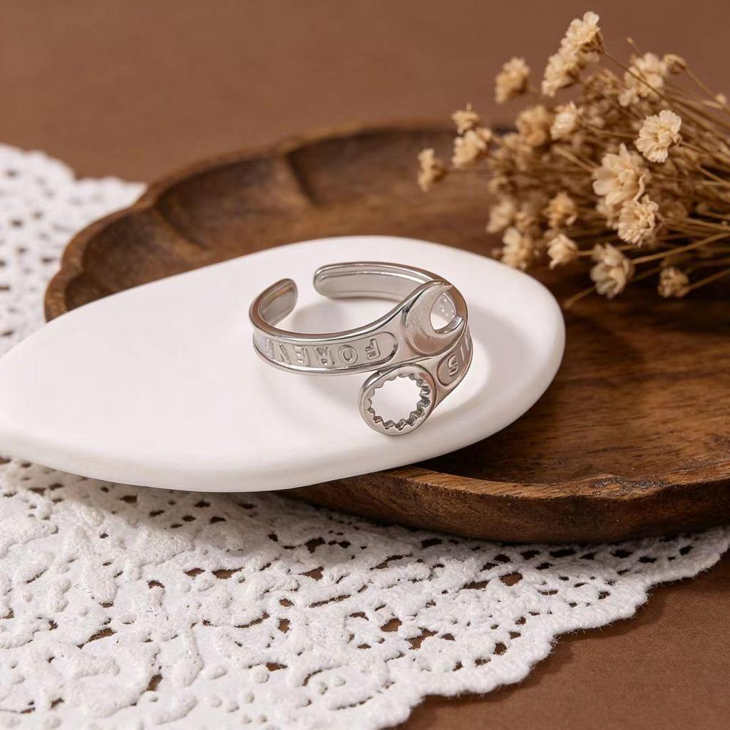 Zweifarbiger geometrischer offener Ring in Gold & Silber - Titanstahl Europäischer/Amerikanischer Stil