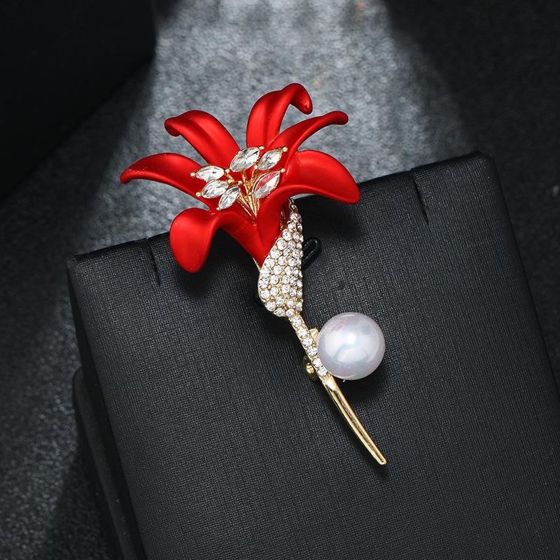 Premium sense red lily crystal brooch feminine elegance suit brooch high-end luxury coat pin trendy