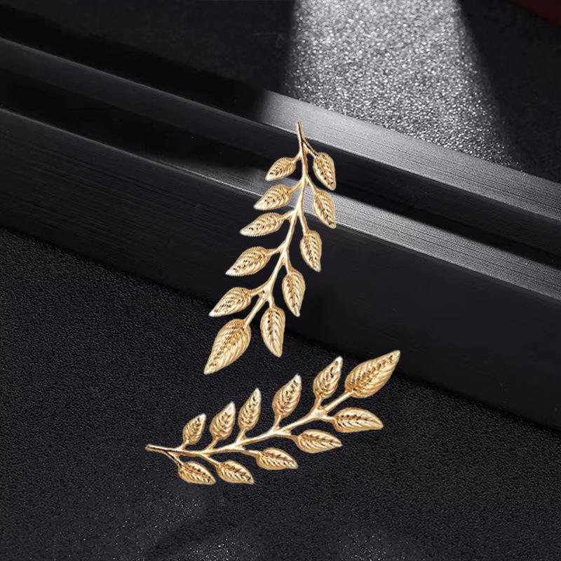 

Брошки із золотого та срібного листя: Чоловічі та жіночі значки для сорочок або светрів золотий/лист