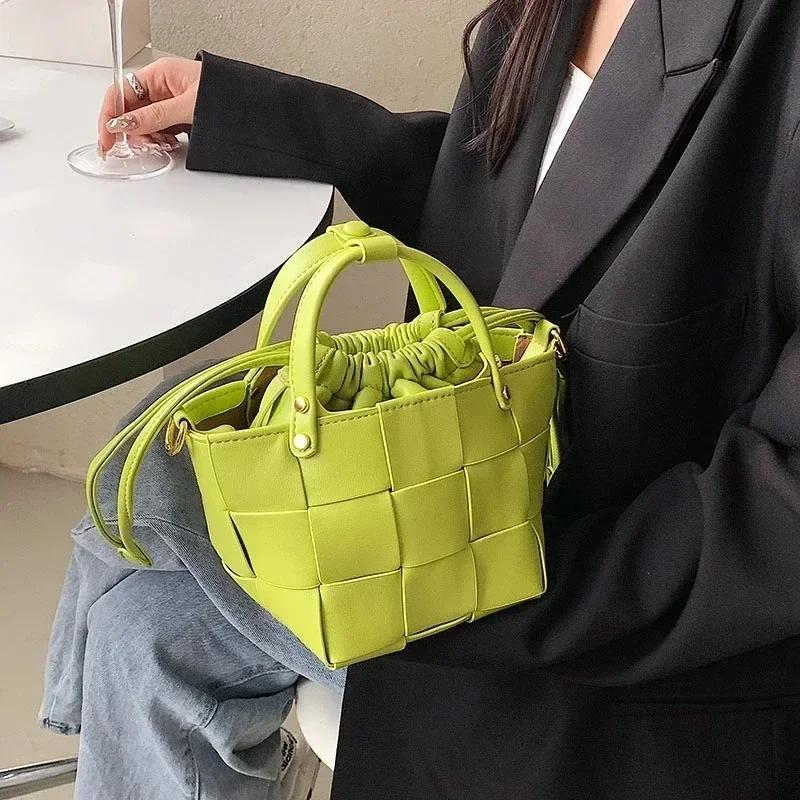 PU Leather Woven Crossbody Bag Women's Shoulder Small Handbag Woven Closure Large Capacity Single Shoulder Bag Purses Handbags
