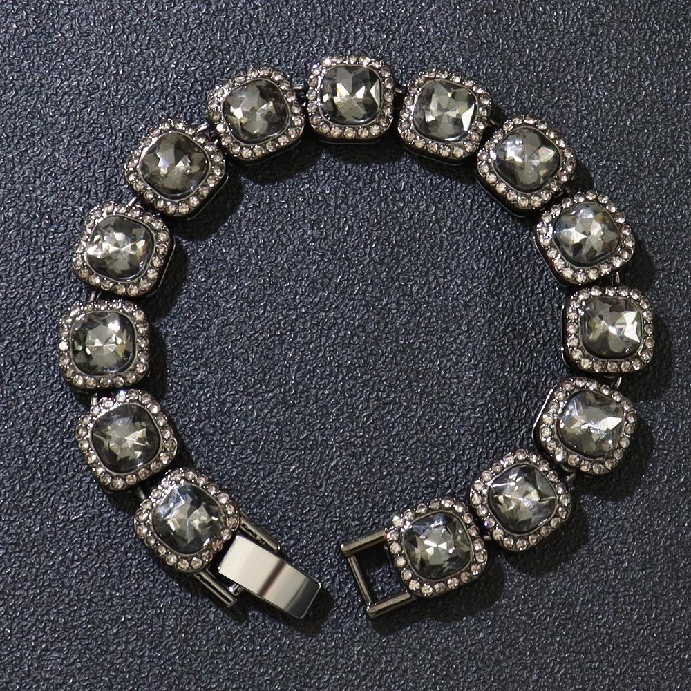 Collana Catena Clavicola Iced Out Diamante Nero Hip-Hop Europeo e Americano - Collana Choker Cool per Danza di Strada e Motociclisti