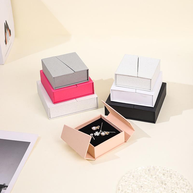 Dual-Opening Magnetic Flip Jewelry Packaging Box Earring Necklace Ring Jewelry Organizer Box Thick Kraft Paper Jewelry Box