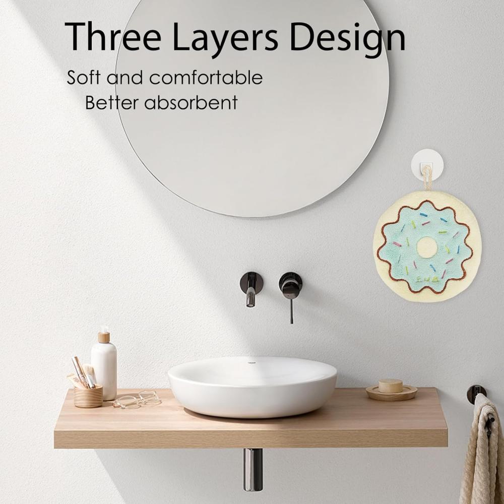 Cartoon quick-drying hand towel, made of soft absorbent coral fleece, with a hanging ring, suitable for cute kitchens and bathro