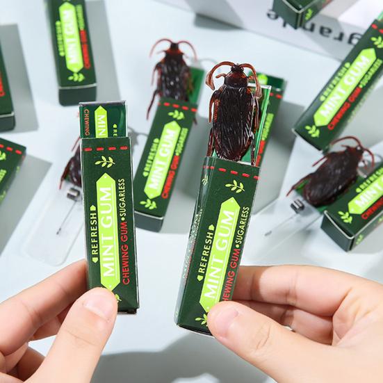 Yousheng 12 Stück Streich Kaugummi Set Falsche Kakerlake Pop-Up Gag Spielzeug für Aprilscherz Realistischer Praktischer Witz Partyzubehör