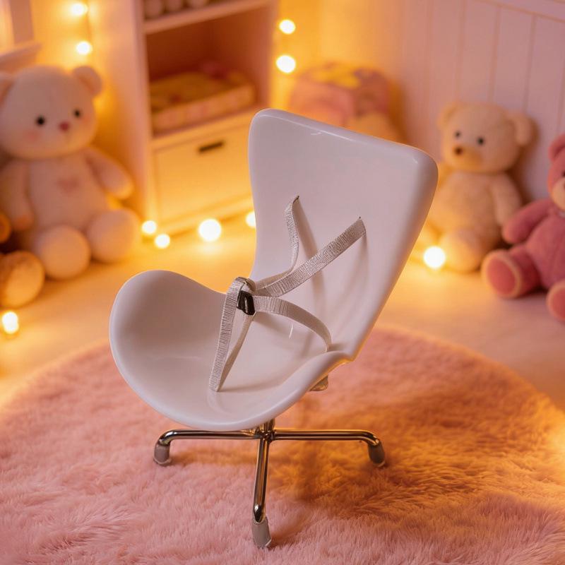 

Doll Safety Seat Car Air Vent Ornament: Cute Interior Decoration