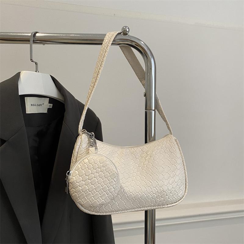 Niche woven bag women's spring popular crossbody bag foreign style fashionable and elegant one-shoulder underarm bag