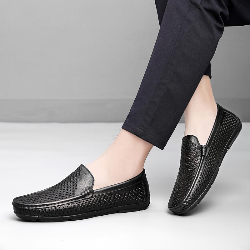 Spring Men's Leather Casual Shoes Flat Bottomed Breathable Loafers Outdoor Commuting Men's Park Walking Shoes Massage Soles