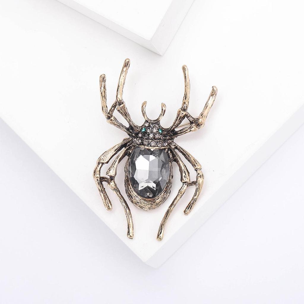 Vintage Crystal Spider Brooch: European-American Alloy Insect Pin for Creative Fashion & Versatile Clothing Accessories
