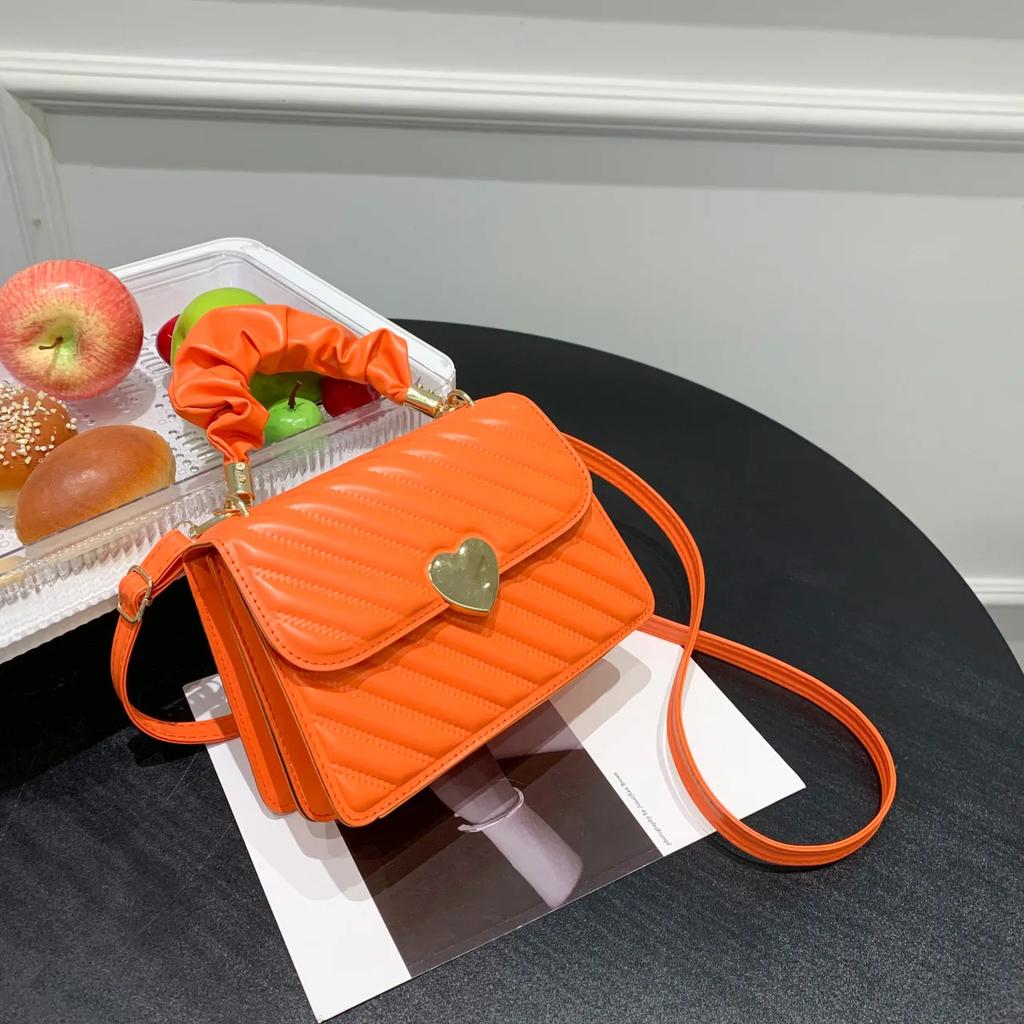 Women's Diamond Shape Shoulder Bags  Ladies Crossbody Bag  Girls Totes Bags  Student Coin Pack  Pleated Metal Heart Shape Trim