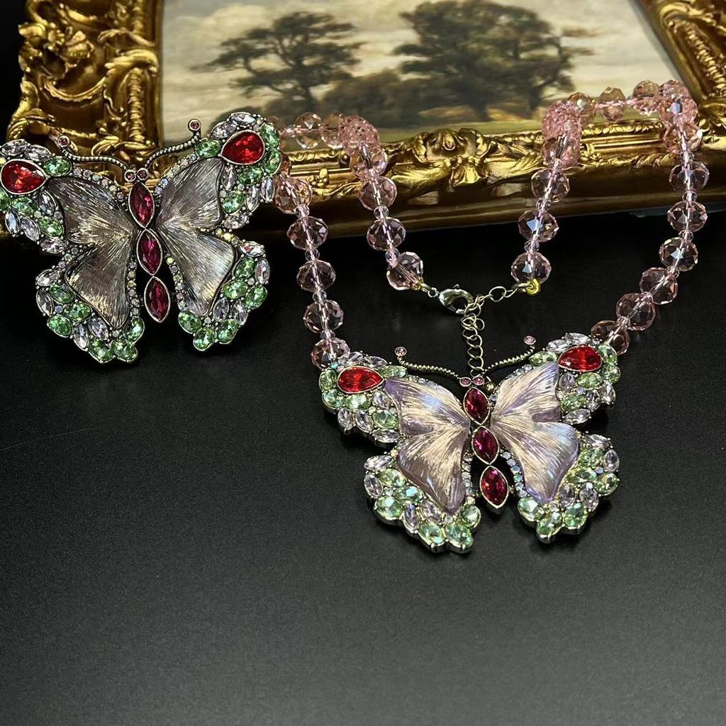 Vintage Colorful Butterfly Necklace Light Luxury Sweet Fairy Like Floating Cute Meeting Standard Of Versatile Brooch