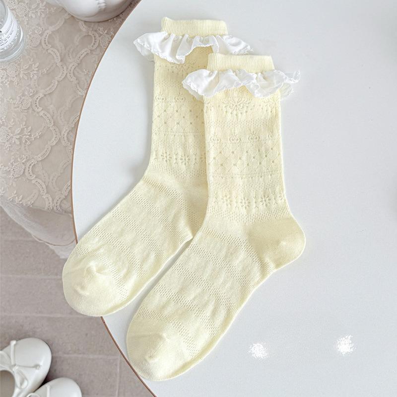 

Sockwear Featuring Long Tube Socks That Can Be Worn Outside, with Cute Summer White Lace Lolita Frills and Princess-style Lace-up Stockings. 1 pair жёлтый