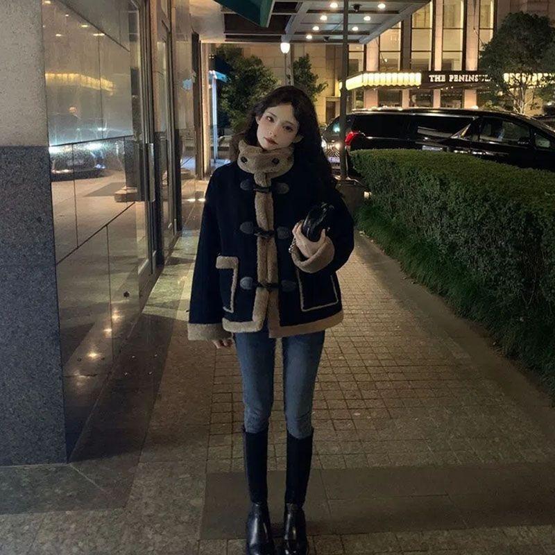Thickened horn buckle jacket women's new lamb wool imitation fur top women's winter clothing retro loose velvet short