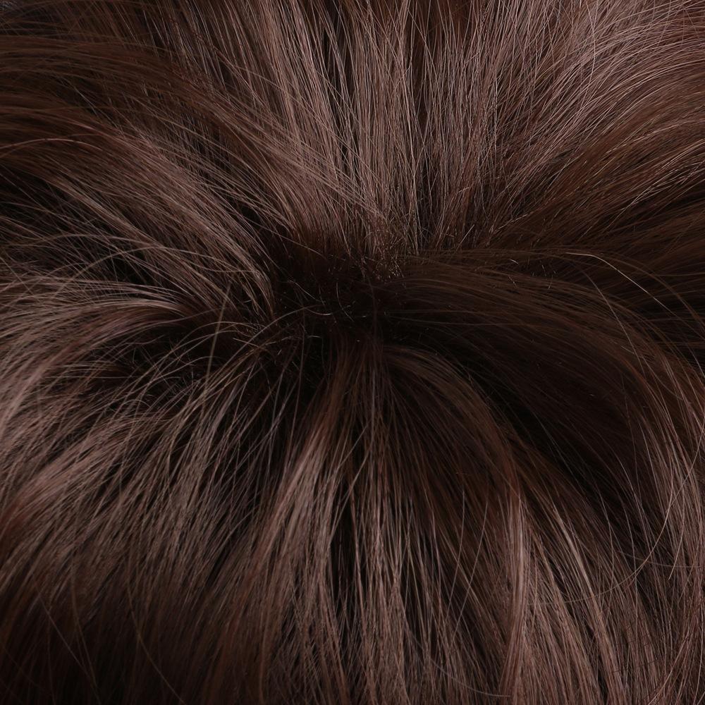 Korte Synthetische Golvende Pruiken voor Dames Natuurlijk Gelaagd Bruin Haar met Pony voor Dagelijks Feest Kostuum Hittebestendige Vezel