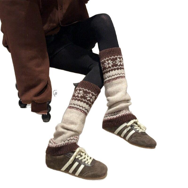 Autumn And Winter With Snow Boots, Coffee-Colored Thickened Socks, Snowflake Stacking Socks Y2K Millennium Maillard Leg Cover